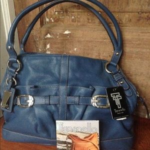 NWT Tignanello Smooth Rich Leather Shoulder Bag